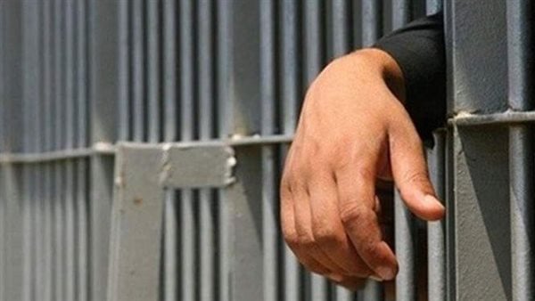 حبس عاطل بتهمة ترويج الحشيش فى الشروق 4 أيام على ذمة التحقيقات
