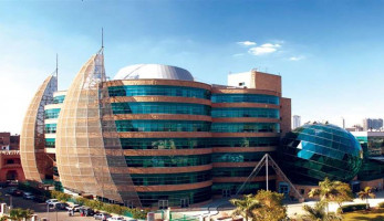 "انقذوا 57357".. ماذا يحدث في مستشفى سرطان الأطفال؟