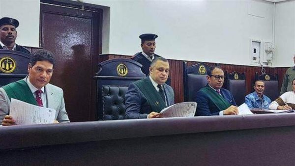 المشدد 10 سنوات لعاطل أشعل النيران فى منزل سيدة بالوراق