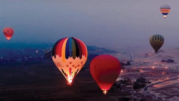 برلماني يطالب بإطار تشريعي لضبط منظومة رحلات البالون الطائر