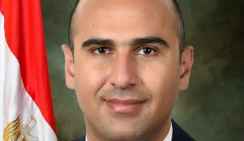 عمرو يونس نائب التنسيقية يتقدم بمشروع قانون بإنشاء نقابة الخطاطين