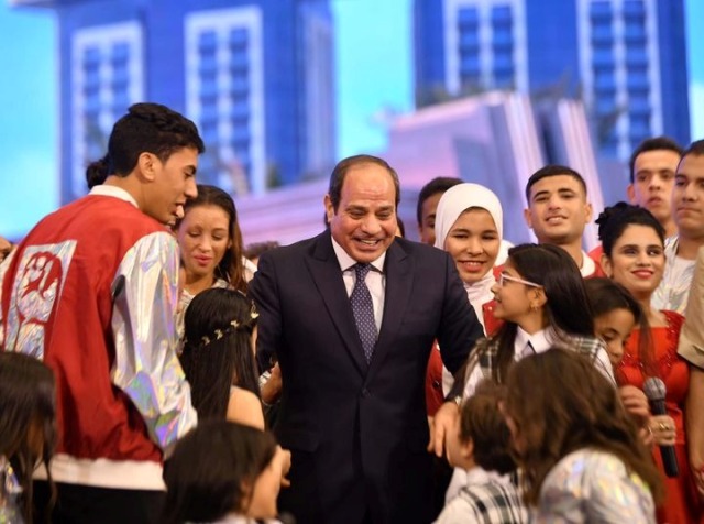 قرار عاجل من «الأعلى للجامعات» بعد توجيه الرئيس السيسي بشأن طلاب ذوي الهمم | خاص