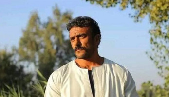 ياسمين عبد العزيز وأحمد العوضي ينتهيان من أسبوعي تصوير في «ضرب نار»