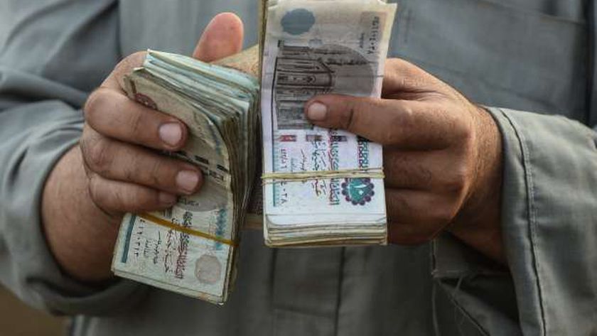 «المشروعات الصغيرة»: 111 ألف جنيه أرباحا من بيع إكسسوارات الموبايل واللاب توب