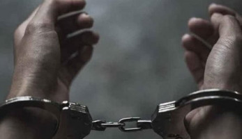 القبض على عامل خردة سرق حقيبة ربة منزل في عين شمس