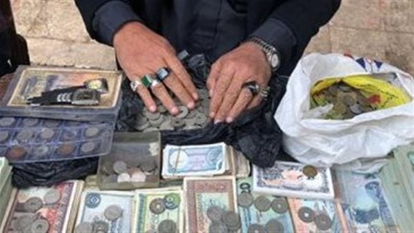 الشلن والبريزة بـ 30 ألف جنيه.. أين تباع وتشترى العملات القديمة؟