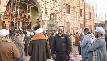 هل تفتح «الأوقاف» ضريحي السيدتين نفيسة وزينب قبل رمضان؟.. مصدر يوضح