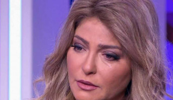 علا غانم تستغيث باكية: أمكث في الشارع منذ 3 أيام بسبب طرد زوجي السابق لي من منزلي| خاص بالفيديو