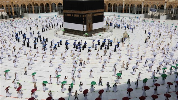 مصادر حكومية تنفي اتجاه الحكومة لتخفيض أعداد الحج بسبب الظروف الاقتصادية