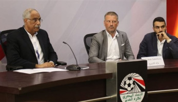 اتحاد الكرة يتراجع عن مطالبة كلاتنبرج بالشرط الجزائي | خاص