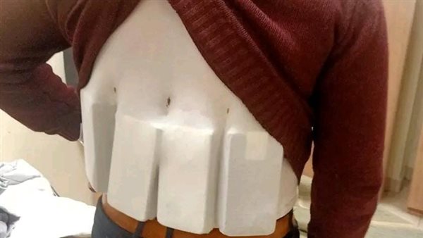 إحباط محاولة تهريب 12 هاتف آيفون حول جسد راكب في مطار القاهرة