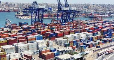 الجمارك توجه بمتابعة "جروبات واتس اب" لحل مشاكل الإفراج عن البضائع