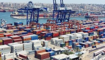الجمارك توجه بمتابعة "جروبات واتس اب" لحل مشاكل الإفراج عن البضائع