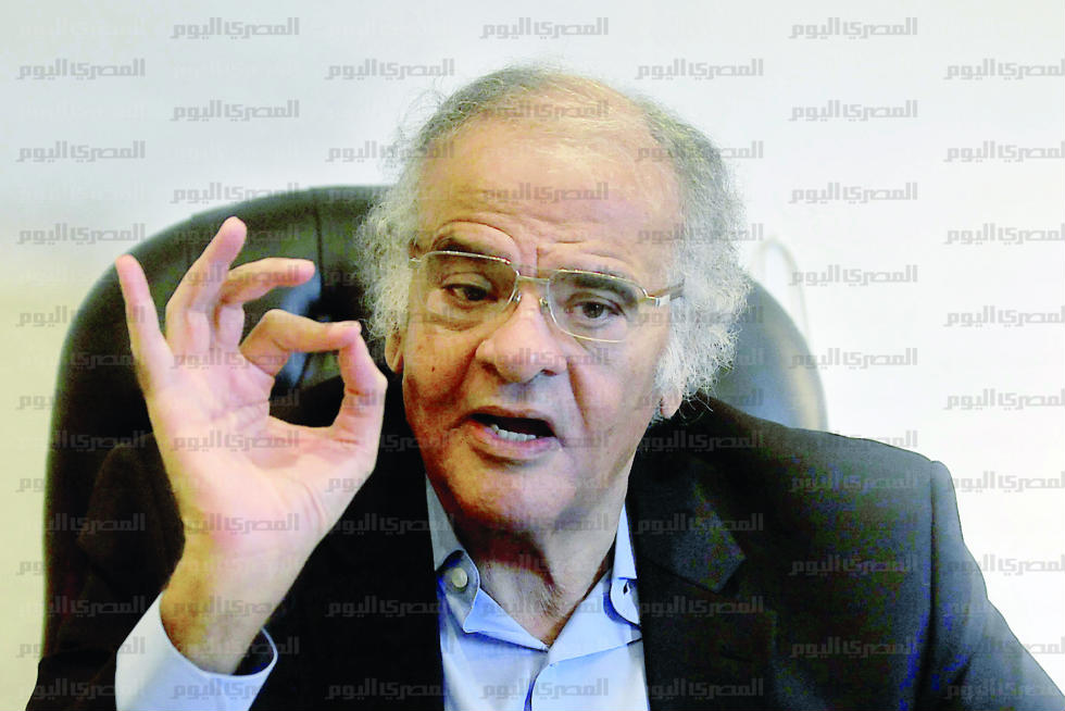 خاص.. ممدوح عباس يدرس رفع الحجز على أرصدة نادي الزمالك بعد حبس مرتضى منصور