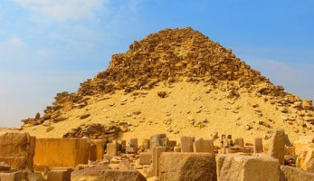 عثر بها على برديات كثيرة.. تعرف على أهمية منطقة آثار أبو صير