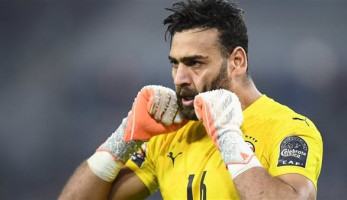 500 ألف دولار تنهي أزمة أبو جبل مع نادي النصر السعودي | خاص