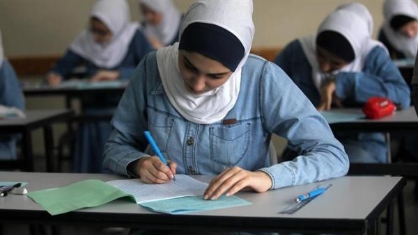 حقيقة عقد امتحانات لطلاب الثانوية العامة في النماذج الاسترشادية