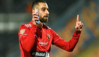 استبعاد عمرو السولية من رحلة الأهلي إلى المغرب