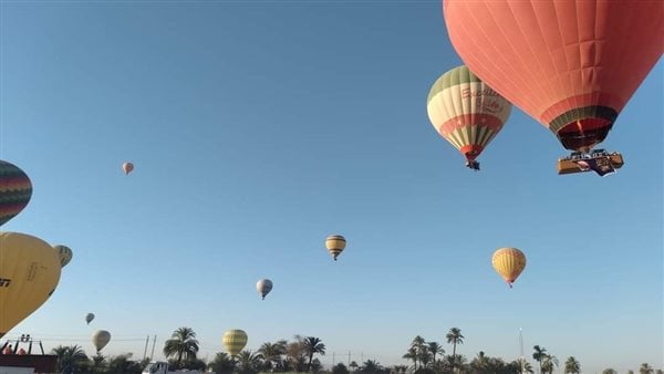 إلغاء رحلات البالون الطائر بالأقصر لسوء الأحوال الجوية