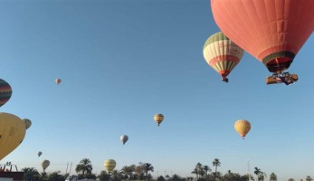 إلغاء رحلات البالون الطائر بالأقصر لسوء الأحوال الجوية