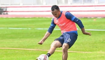 ناصر منسى يغيب أسبوعين عن الزمالك بعد إصابته بمزق فى العضلة الضامة