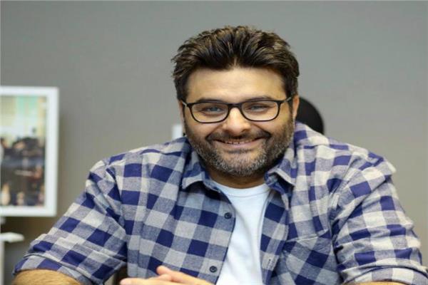 حقيقة القبض على وليد منصور.. ومصدر: حر طليق بعد تسوية أموره مع منتج «تصبح على خير»