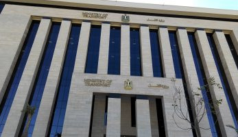 تطوير شبكة الطرق لخدمة مناطق الوادى الجديد.. التفاصيل