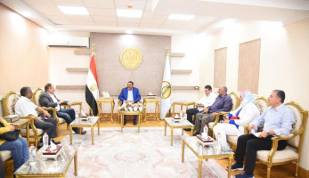 محافظ مطروح يوجه بالإسراع في أعمال الاستعداد لموسم الصيف السياحي