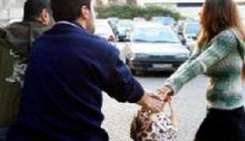 حبس عاطلين لاتهامهما بسرقة حقائب النساء في الجيزة