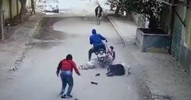 3 عاطلين يعترفون بتكوين عصابة لخطف الهواتف في الظاهر والنيابة تقرر حبسهم