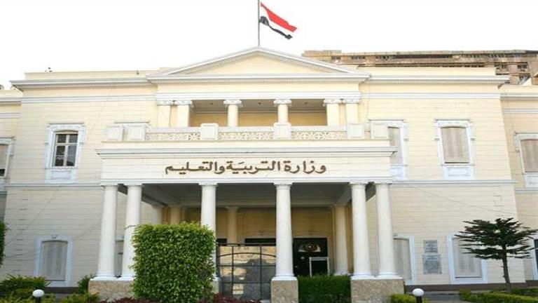 لجان أولاد الأكابر.. "الڤار" يضبط عملية غش في سوهاج بهذه الطريقة