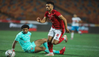 "بيع وفسخ عقود"... مصادر تكشف موقف 21 لاعبًا بالنادي الأهلي