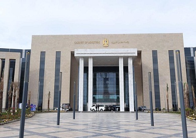 الحكومة تبدأ نظام العمل «أونلاين» فى بعض الجهات غير المرتبطة بالتعامل مع المواطنين