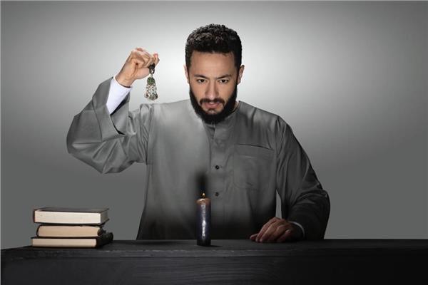 حماده هلال يتعاقد على الجزء الرابع من «المداح» رمضان 2024 