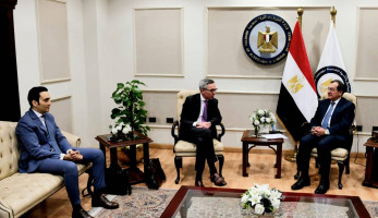 «الملا» يبحث مستجدات تنفيذ مشروع إنتاج الميثانول الأخضر مع رئيس شركة سكاتك النرويجية