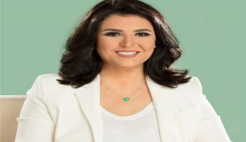 مني الشاذلي ترد على واقعة مختلقة بينها وبين إنعام سالوسة: موقف يسئ لي مهنياً
