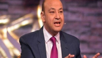 عمرو أديب عن زيادة الأجور والمعاشات: التجار بيدبحوا الناس ولما بيزيد قرش بيزود عشرة