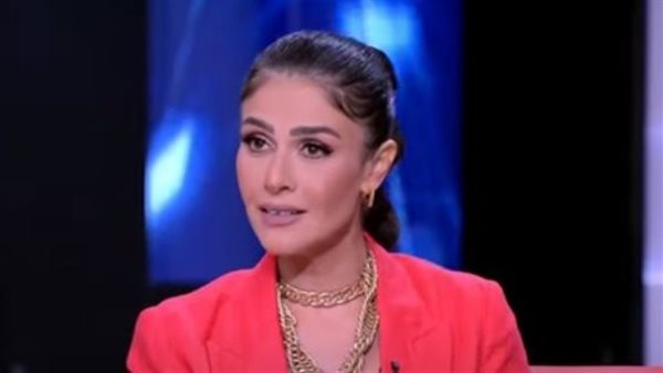 بسمة: نتأثر بالتعليقات السلبية وممكن ننفجر.. الفنان بشر ولديه عائلة