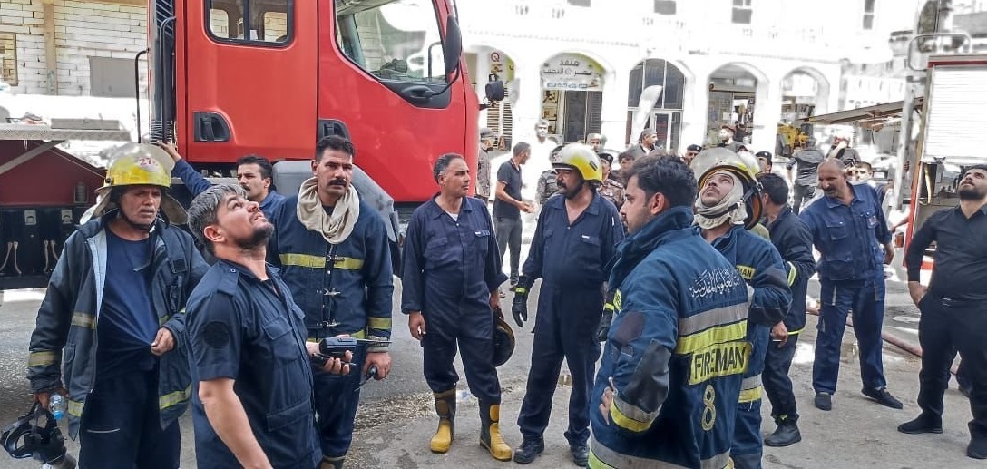 الدفاع المدني: إنقاذ 20 نزيلاً من حريق فندق بالنجف الأشرف