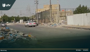 شوارع النجف الأشرف تغص بأكداس النفايات والبلدية تبرر بنقص الآليات
